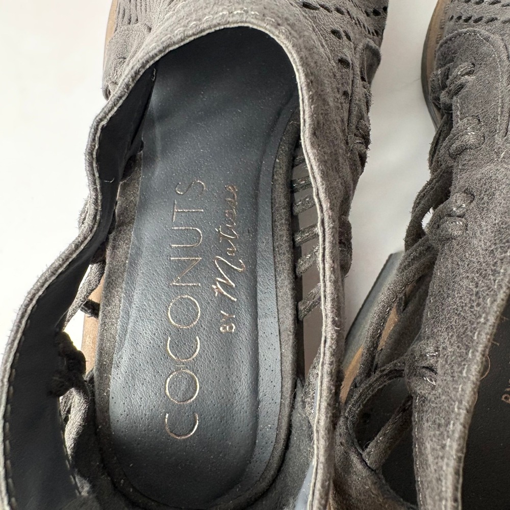 Coconuts by Matisse Womens Grey Perforated Cut Out Ankle Booties Size 6M - Picture 5 of 6